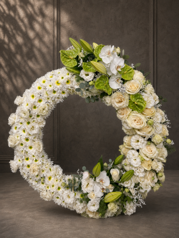 Coroană funerară premium în nuanțe de alb și verde