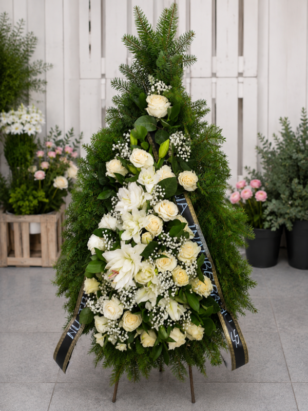 Coroană funerară elegantă cu trandafiri și flori albe